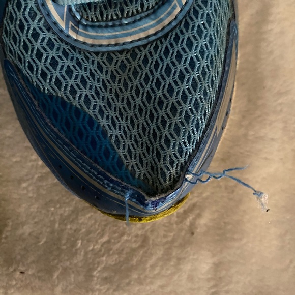 Brooks shoes women size 8 - Picture 3 of 5